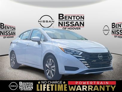 New 2025 Nissan Versa SV w/ Trunk Package