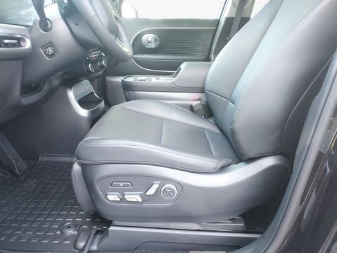 New 2026 Hyundai Ioniq 9 Limited image 9