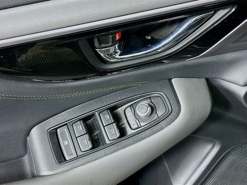 Used 2025 Subaru Outback Onyx Edition image 15