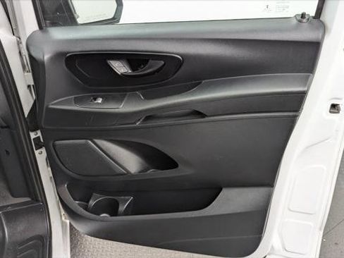 Used 2016 Mercedes-Benz Metris w/ Eco Stop/Start Package image 12
