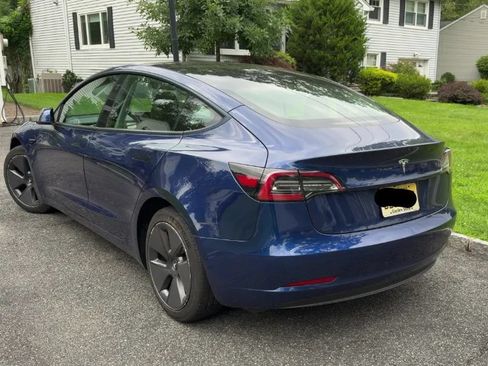 Used 2023 Tesla Model 3 Standard Range RWD image 3