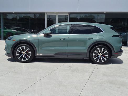 New 2026 Porsche Cayenne S AWD/4WD image 2