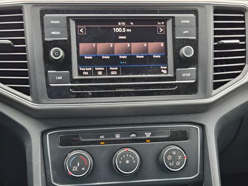 Used 2019 Volkswagen Atlas S FWD image 18