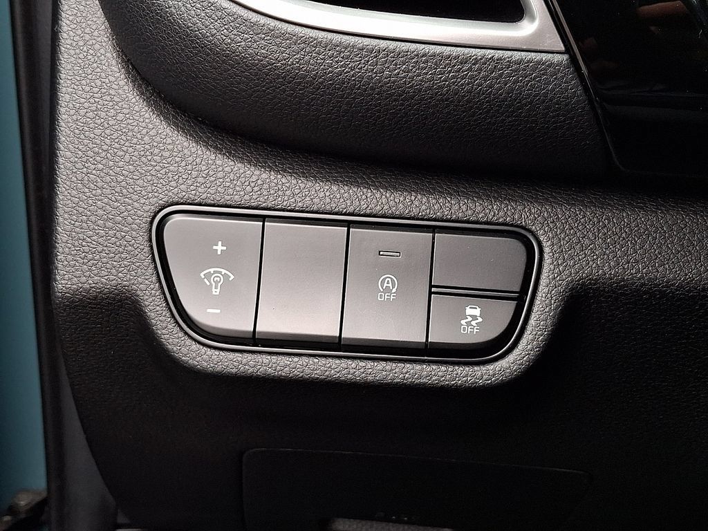 Used 2024 Kia Seltos S AWD/4WD image 25