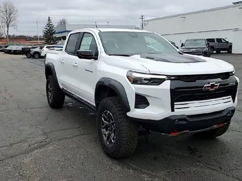 New 2026 Chevrolet Colorado ZR2 w/ Technology Package image 2