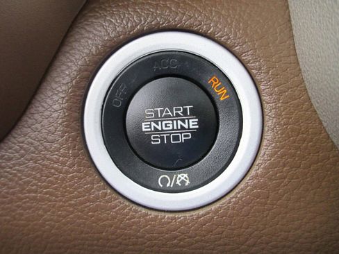 Used 2021 RAM 1500 Laramie image 31