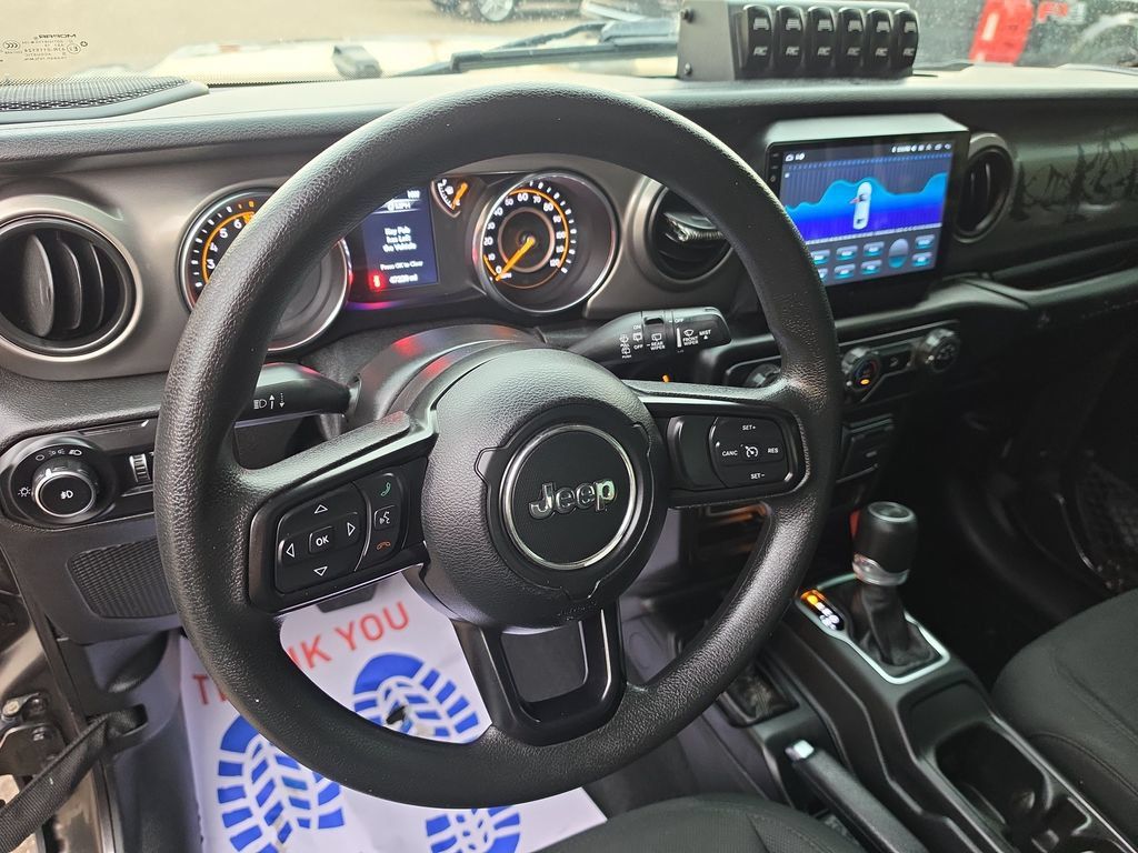 Used 2020 Jeep Wrangler Unlimited Sport AWD/4WD image 13