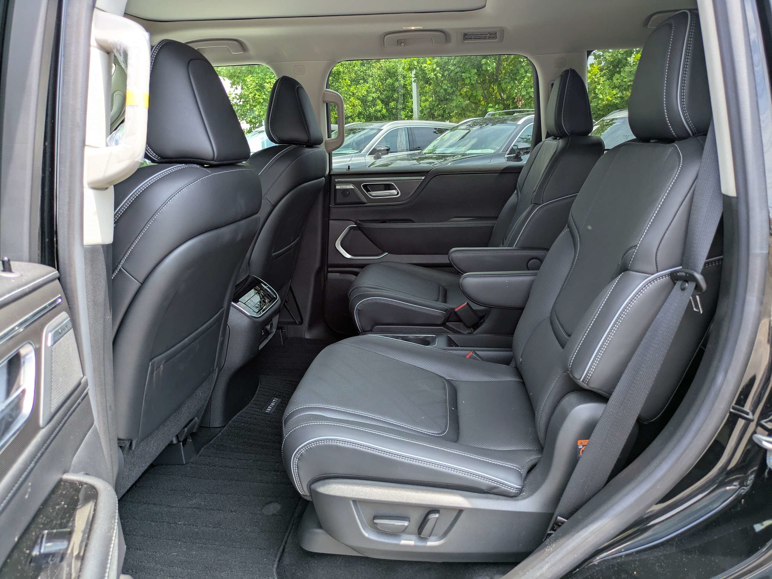Used 2026 INFINITI QX80 Luxe w/ Cargo Package AWD/4WD image 16