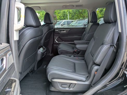 Used 2026 INFINITI QX80 Luxe w/ Cargo Package AWD/4WD image 16