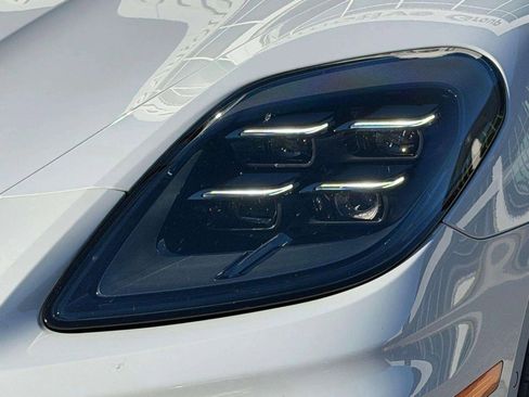 Used 2024 Porsche Panamera image 46