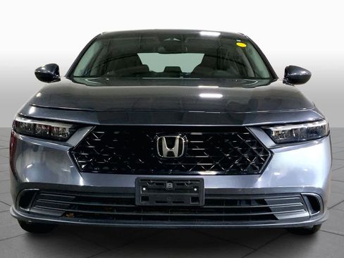 Used 2023 Honda Accord EX image 4