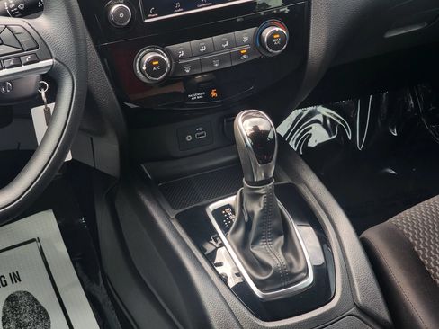 Used 2022 Nissan Rogue Sport S AWD/4WD image 14