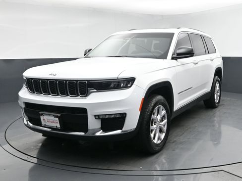 Used 2022 Jeep Grand Cherokee L Limited AWD/4WD image 8