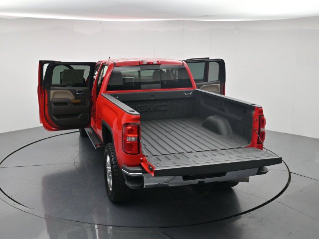 Used 2019 GMC Sierra 2500 SLT w/ Duramax Plus Package AWD/4WD image 46