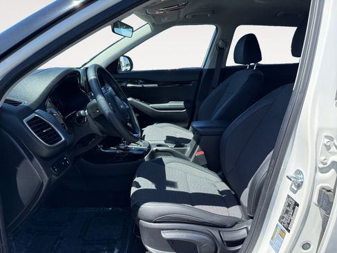 Used 2022 Kia Seltos S image 10