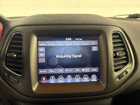 Used 2020 Jeep Compass Trailhawk image 17