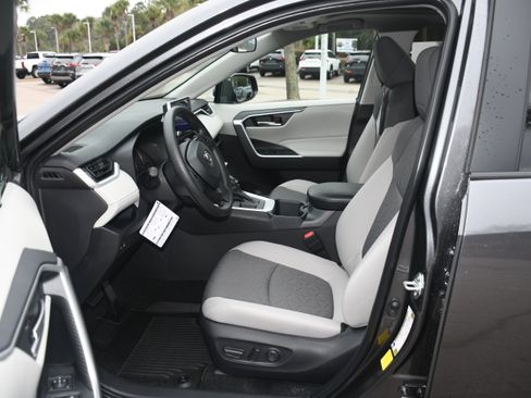 New 2025 Toyota RAV4 XLE image 3