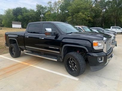 Used 2015 GMC Sierra 2500 Denali w/ Duramax Plus Package