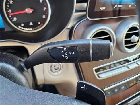 Used 2022 Mercedes-Benz GLC 300 image 12