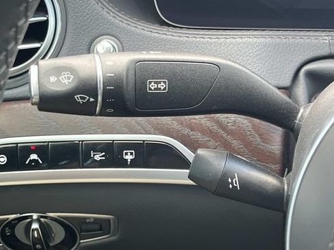 Used 2019 Mercedes-Benz S 560 4MATIC Sedan image 43