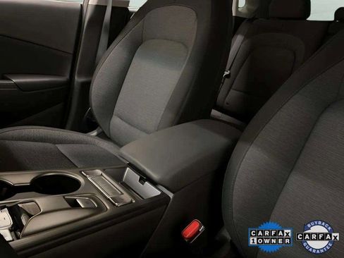 Used 2023 Hyundai Kona SE w/ Cargo Package image 59