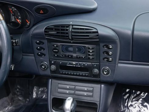 Used 2000 Porsche 911 Carrera 4 AWD/4WD image 22