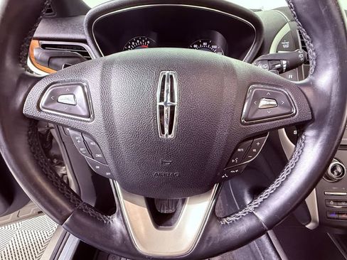 Used 2017 Lincoln MKC Reserve w/ Lincoln MKC Climate Package image 11