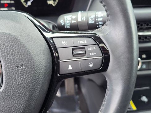 Certified 2024 Honda HR-V EX-L image 19