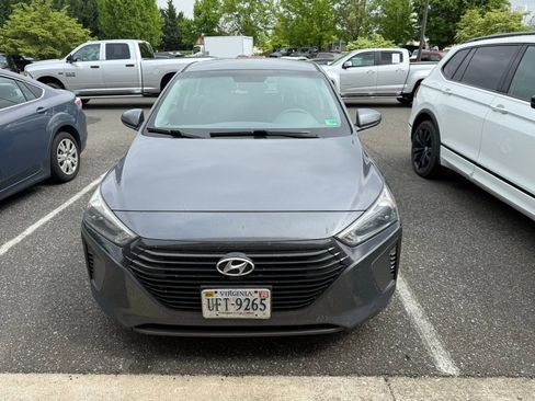 Used 2017 Hyundai Ioniq Blue FWD image 2