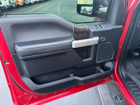 Used 2020 Ford F250 Lariat w/ Lariat Ultimate Package AWD/4WD image 6