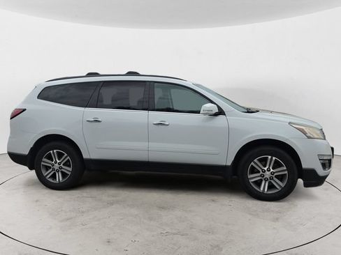 Used 2016 Chevrolet Traverse LT AWD/4WD image 4