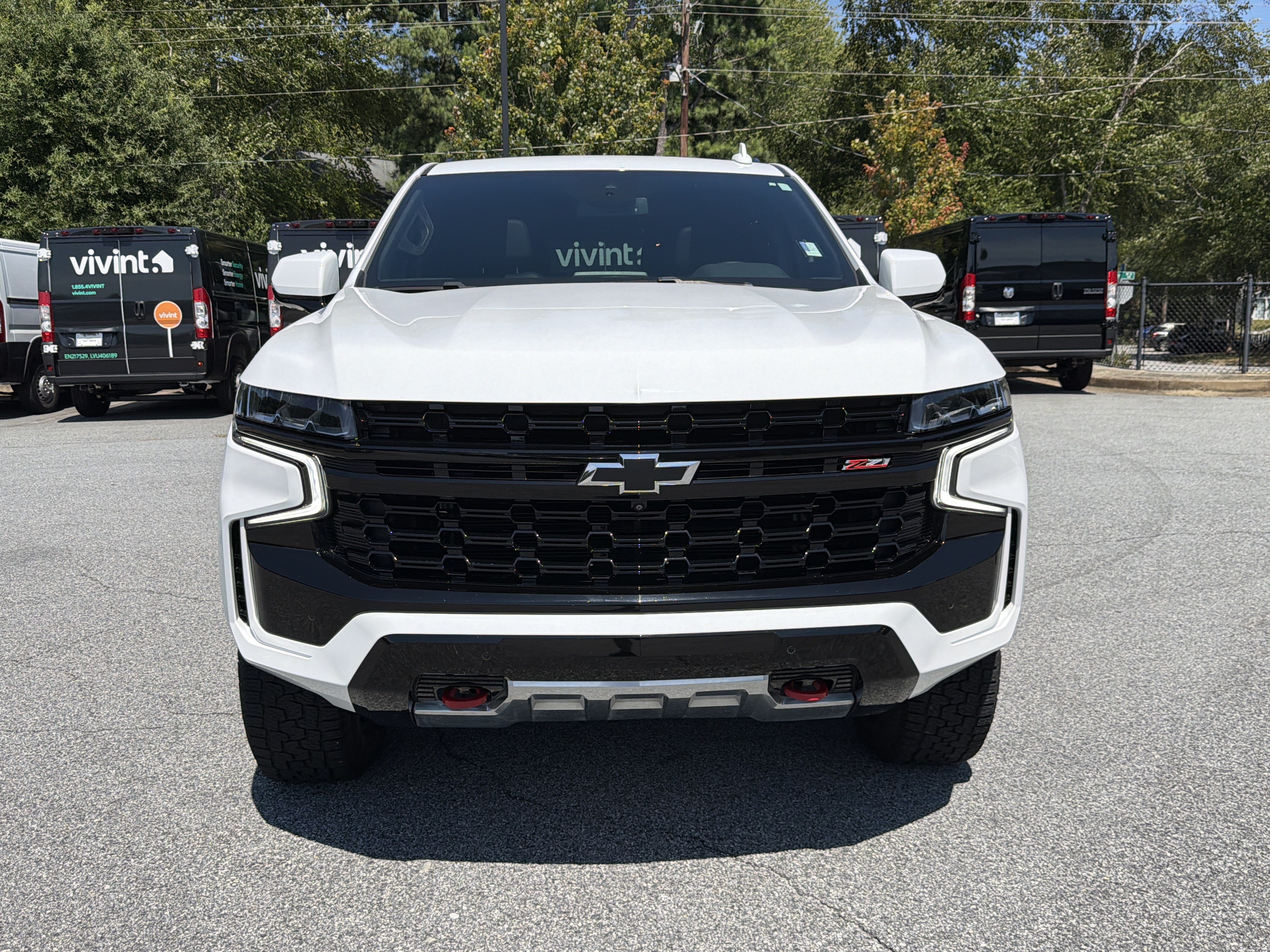 Used 2023 Chevrolet Suburban Z71 w/ Z71 Off-Road Package AWD/4WD image 2