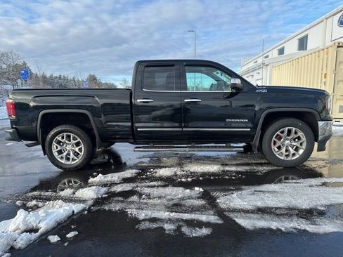 Used 2018 GMC Sierra 1500 SLT w/ SLT Premium Package image 6