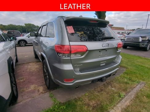 Used 2017 Jeep Grand Cherokee Overland w/ Jeep Active Safety Group AWD/4WD image 4