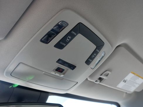 Used 2021 Toyota Sienna LE image 32