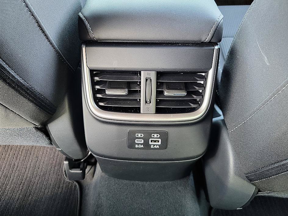 Used 2025 Subaru Legacy Premium AWD/4WD image 31