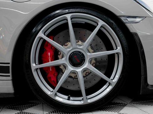 Used 2018 Porsche 911 GT3 RWD image 44