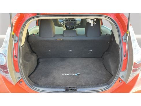 Used 2014 Toyota Prius C One image 28