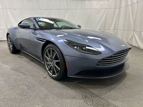 Used 2019 Aston Martin DB11 Coupe image 1