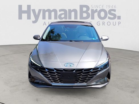 Used 2023 Hyundai Elantra Limited w/ Cargo Package FWD image 8
