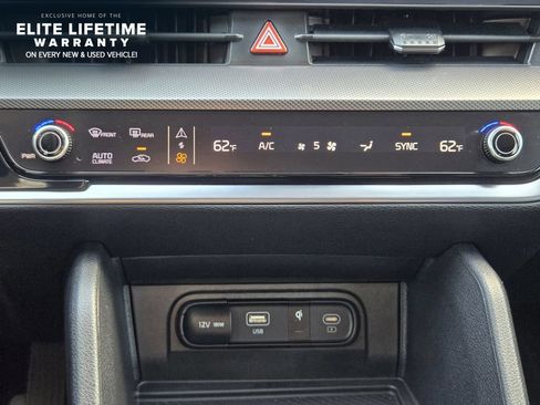 Certified 2025 Kia Sportage SX FWD image 13