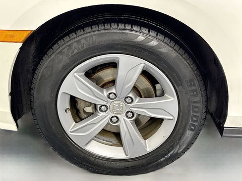 Certified 2018 Honda Odyssey EX-L image 32