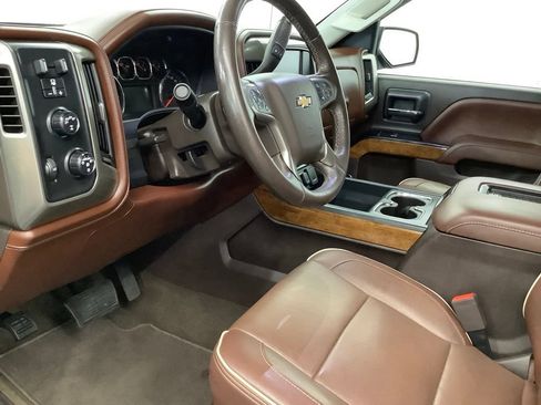 Used 2018 Chevrolet Silverado 1500 High Country AWD/4WD image 14