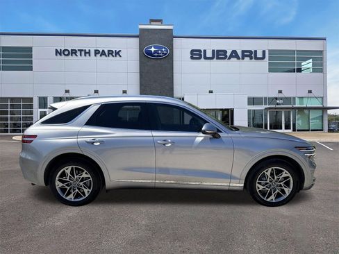 Used 2024 Genesis GV70 2.5T w/ Advanced Package AWD/4WD image 4