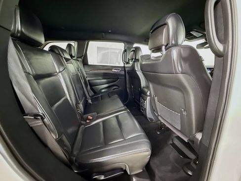 Used 2022 Jeep Grand Cherokee Limited w/ Technology Group AWD/4WD image 31