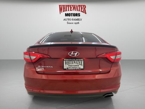 Used 2017 Hyundai Sonata SE image 3