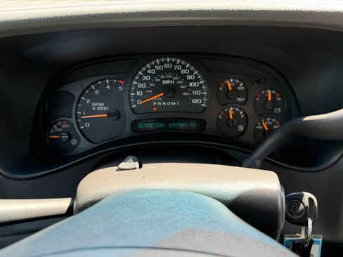 Used 2006 Chevrolet Silverado 3500 2WD Crew Cab image 23