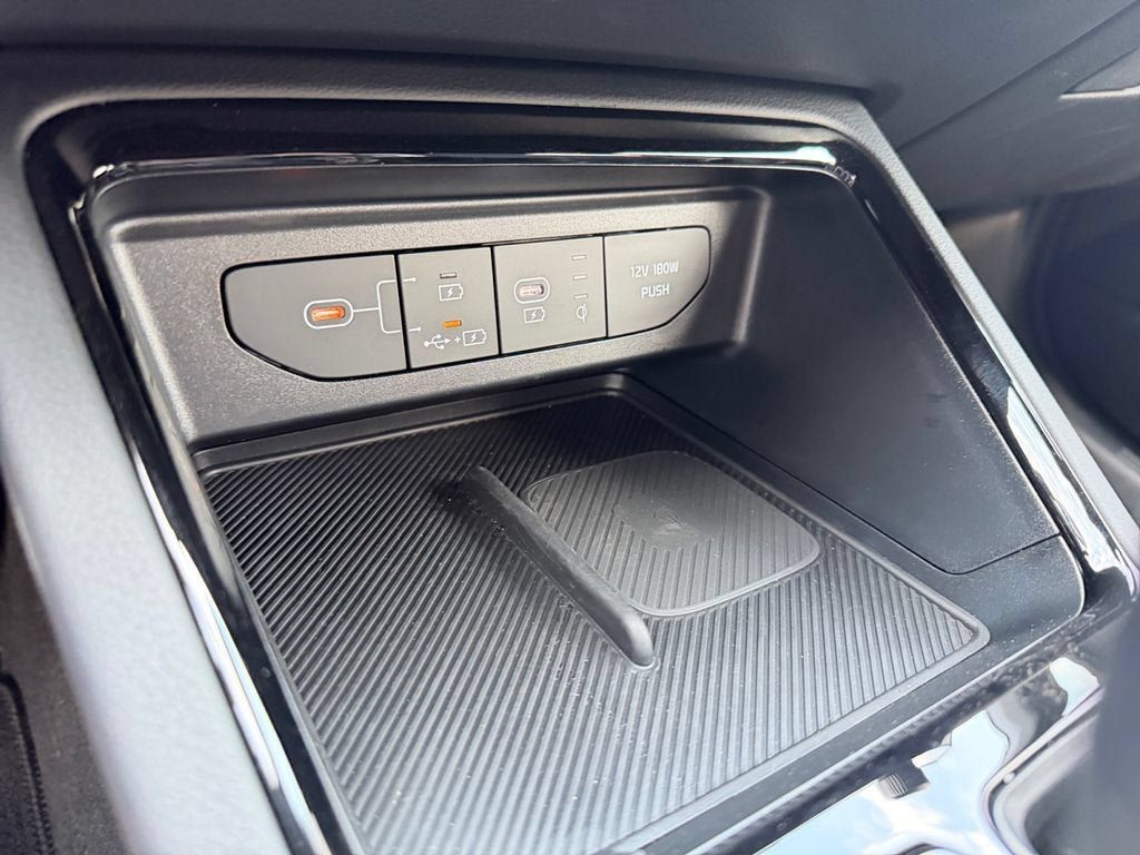 Used 2025 Kia K5 GT-Line FWD image 33