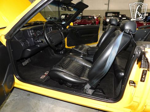Used 1993 Ford Mustang LX image 10