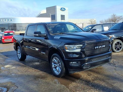 Used 2022 RAM 1500 Laramie w/ Sport Appearance Package image 3